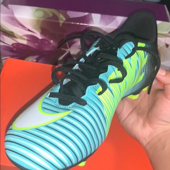 Women’s Mercurial Vortex lll FG (Cleats) - Picture 2 of 2